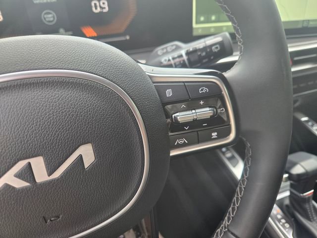 Used 2025 Kia Sorento S w/ Panoramic Sunroof Package FWD image 16