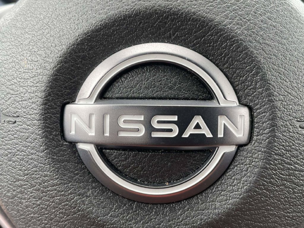 Used 2025 Nissan Versa SV FWD image 28