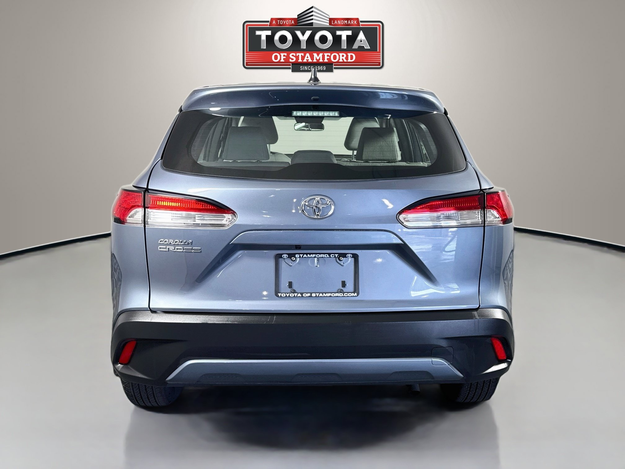 Used 2025 Toyota Corolla Cross L FWD image 6