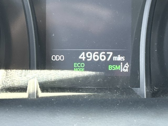 Used 2024 Toyota Camry SE w/ Convenience Package FWD image 30