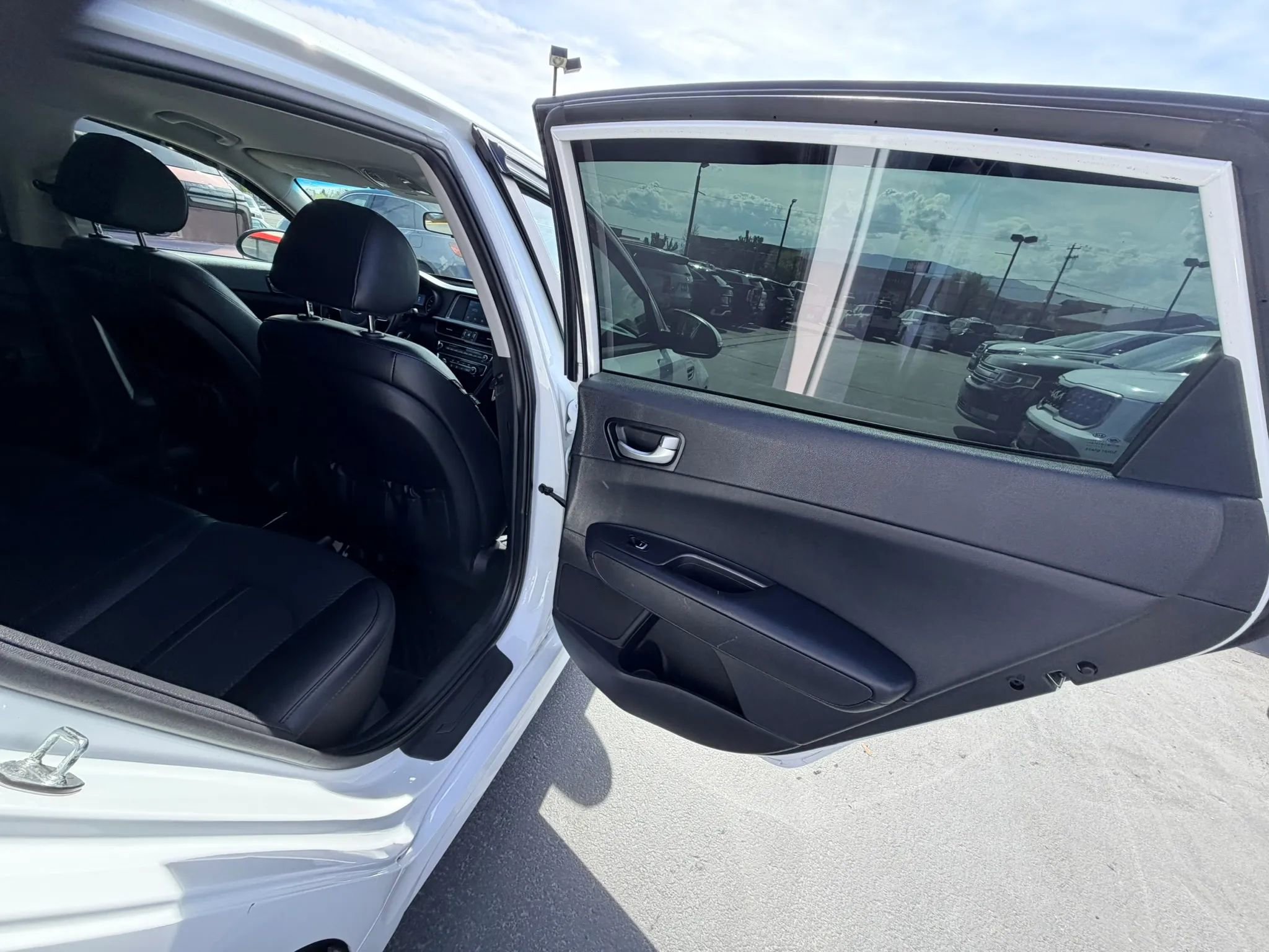 Used 2018 Kia Optima S FWD image 25