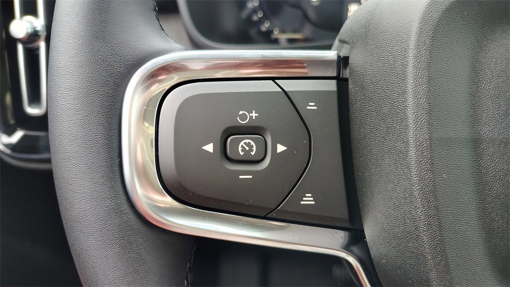 New 2026 Volvo XC40 B5 Plus w/ Protection Package Premier image 14