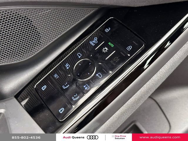 Used 2025 Audi S6 e-tron Premium Plus w/ Premium Plus AWD/4WD image 18