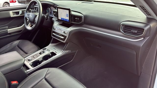 Used 2023 Ford Explorer XLT w/ Equipment Group 202A image 35