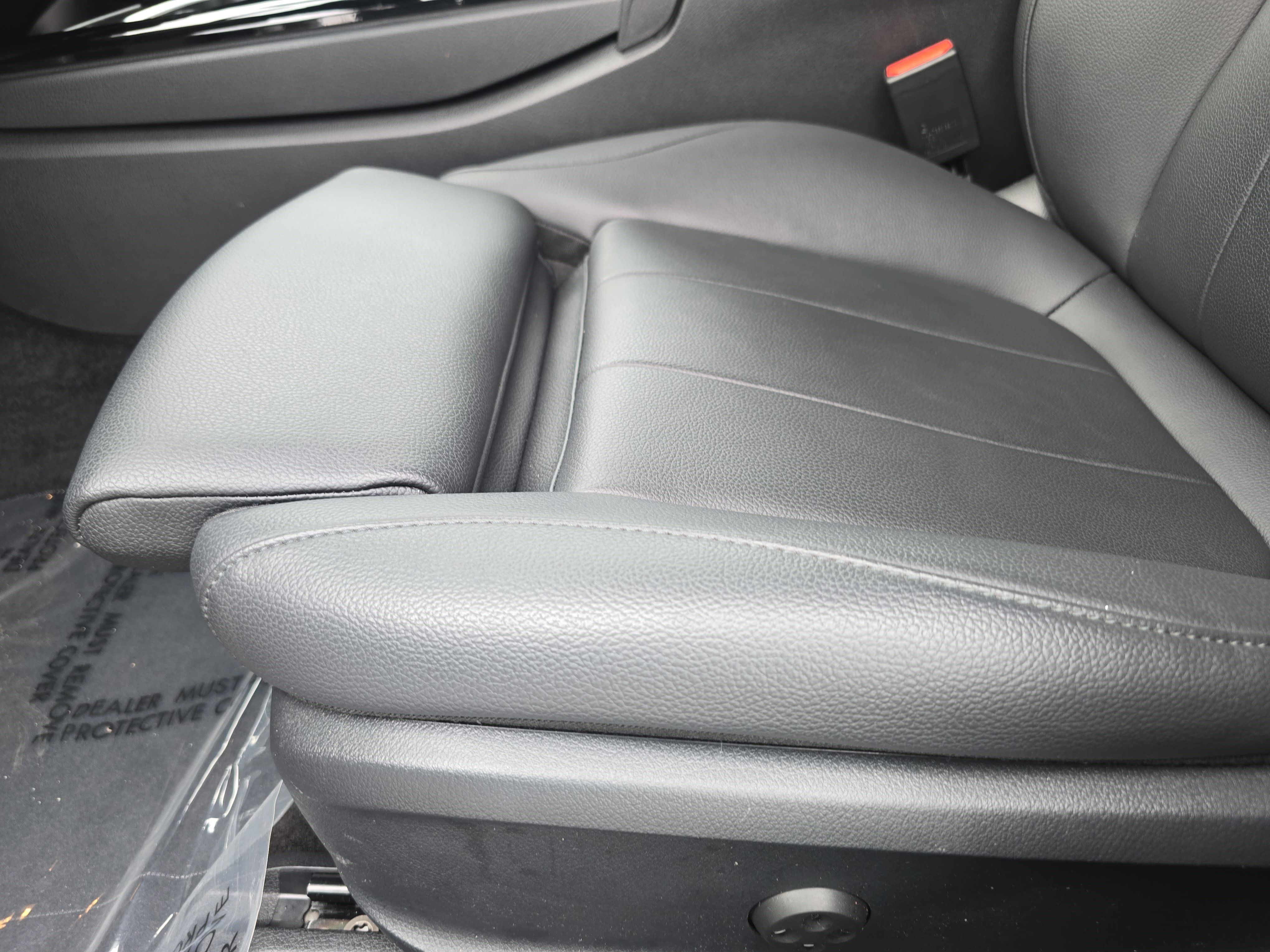 Used 2023 Mercedes-Benz CLA 250 4MATIC w/ Premium Package image 29