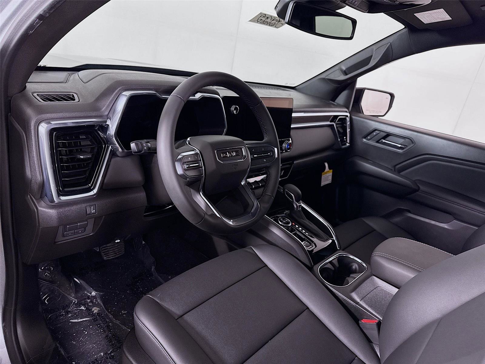 New 2026 GMC Canyon Elevation w/ Convenience Package image 4