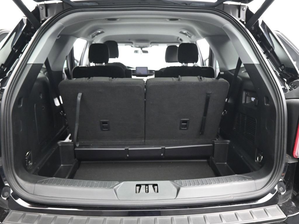 Certified 2022 Ford Explorer XLT image 25