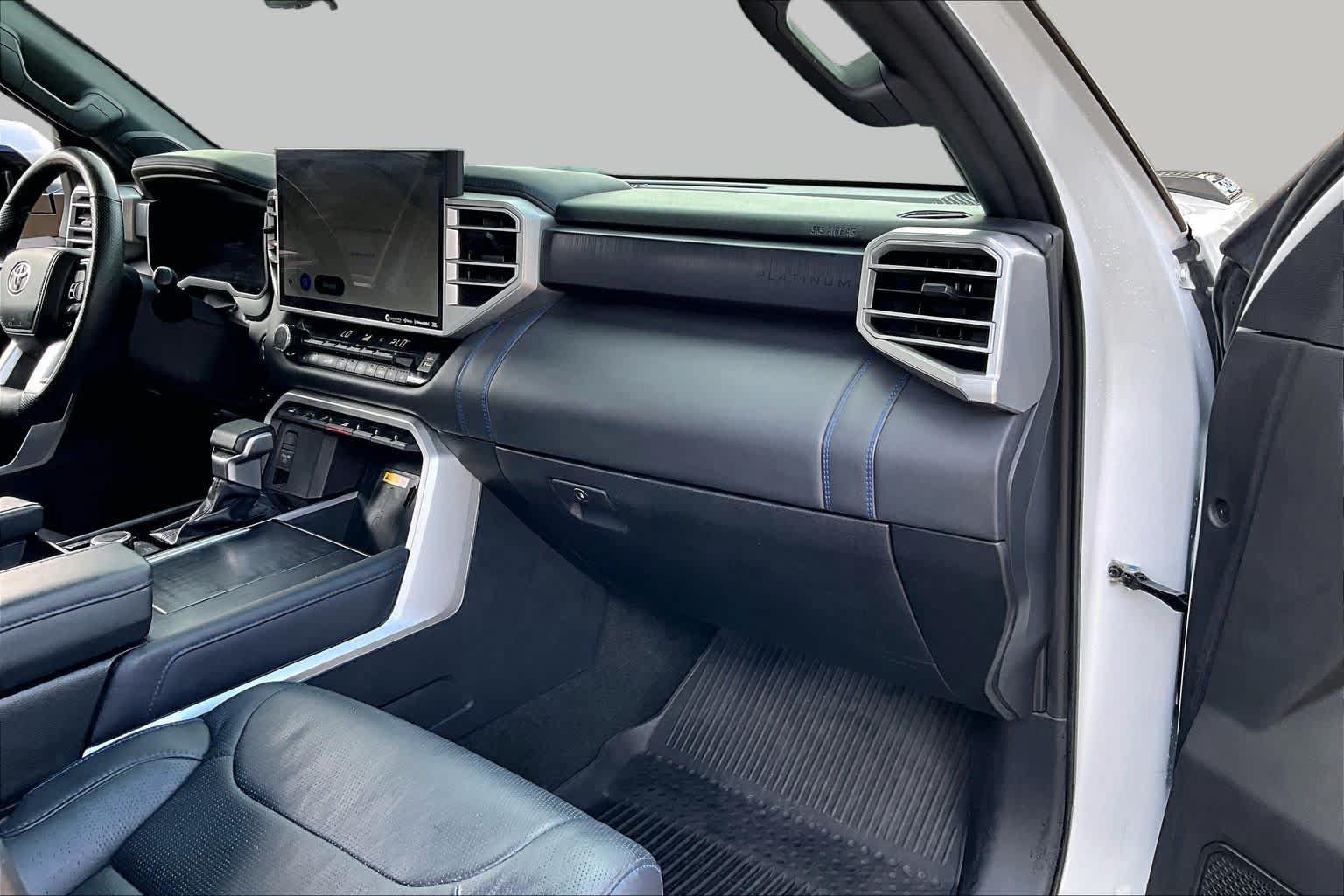 Used 2024 Toyota Tundra Platinum AWD/4WD image 18
