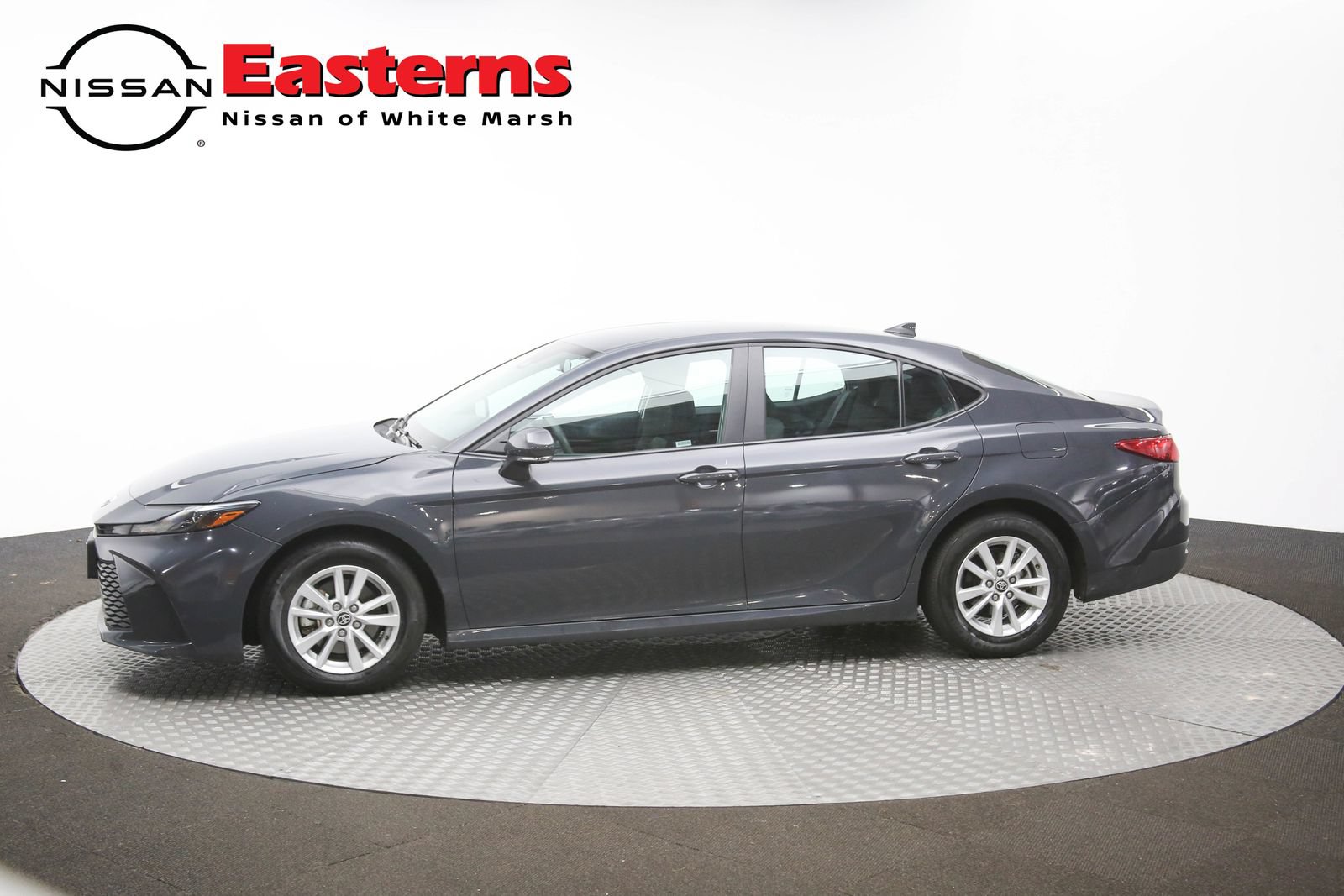 Used 2025 Toyota Camry LE FWD image 59