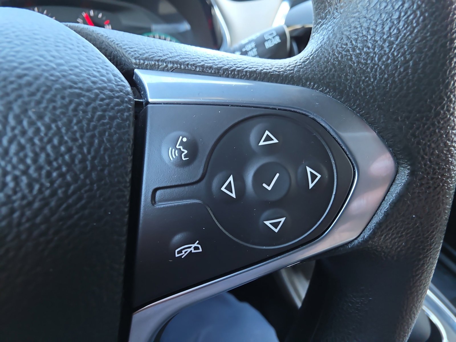 Certified 2023 Chevrolet Traverse LS AWD/4WD image 25