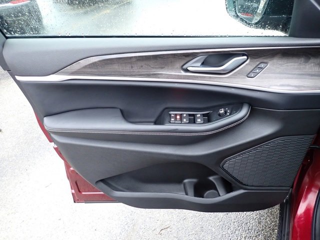 New 2025 Jeep Grand Cherokee Limited w/ MOPAR Finishing Package image 15