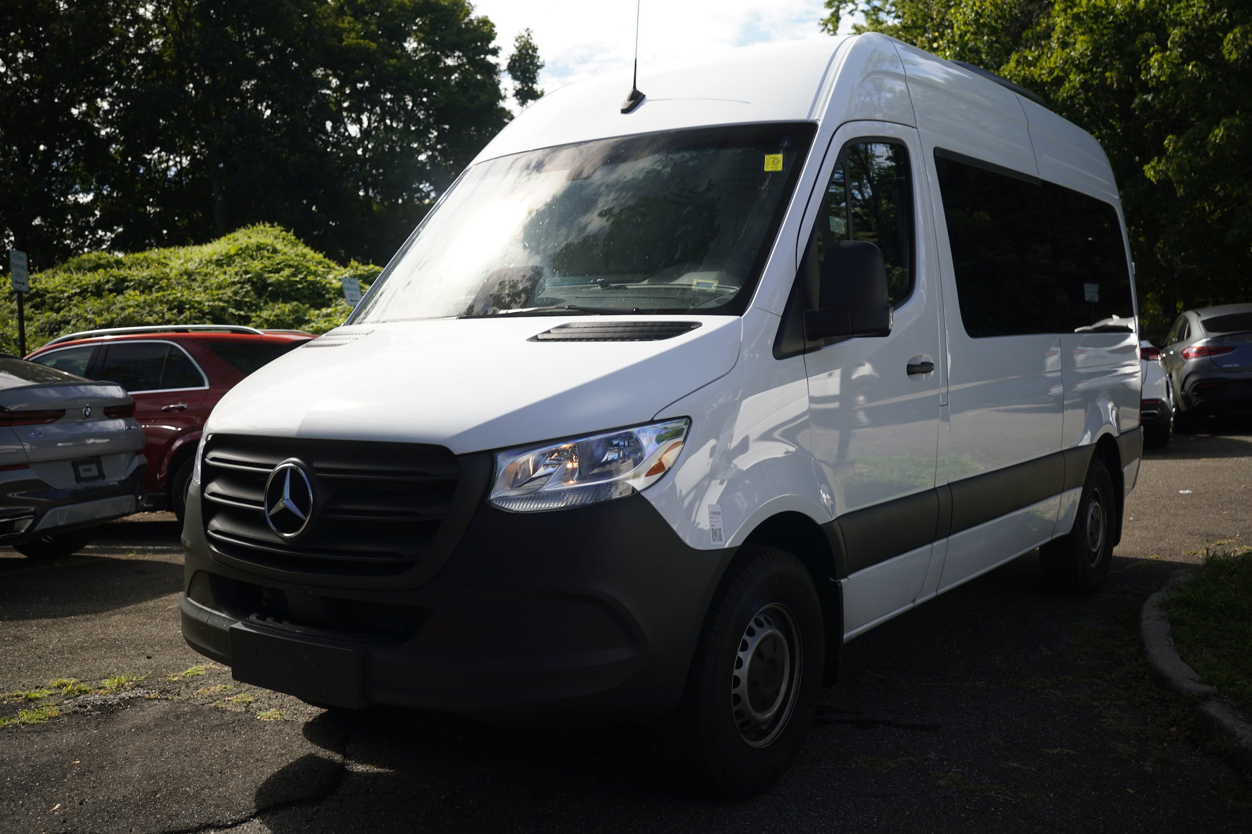 Used 2025 Mercedes-Benz Sprinter 2500 image 2
