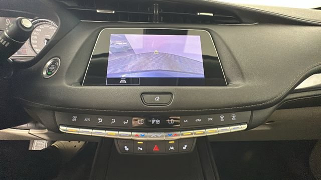Used 2022 Cadillac XT4 Luxury w/ Driver Awareness Package AWD/4WD image 24