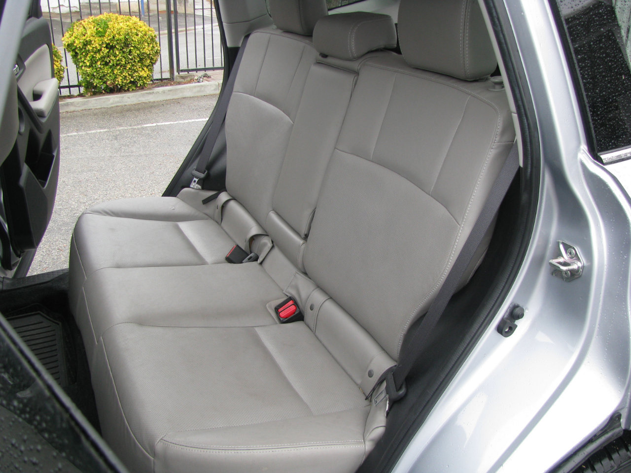 Used 2016 Subaru Forester 2.5i Touring w/ Eyesight & Navigation System image 12