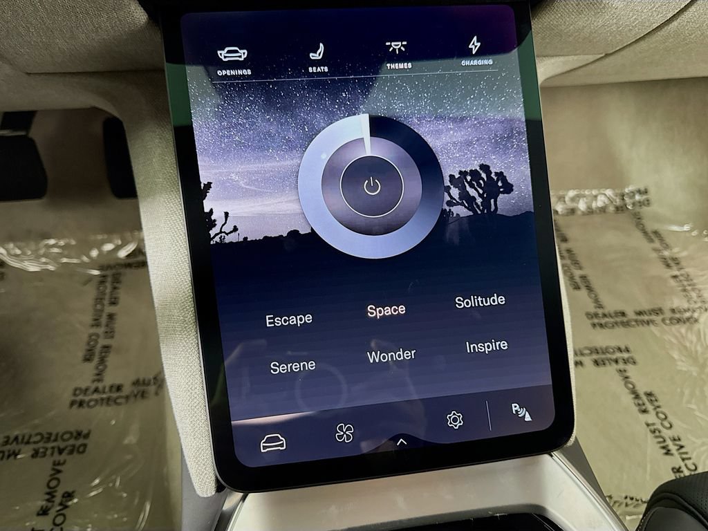 Used 2024 Lucid Air Pure RWD image 34