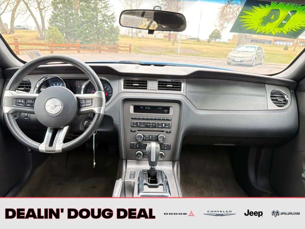 Used 2014 Ford Mustang Convertible RWD image 17