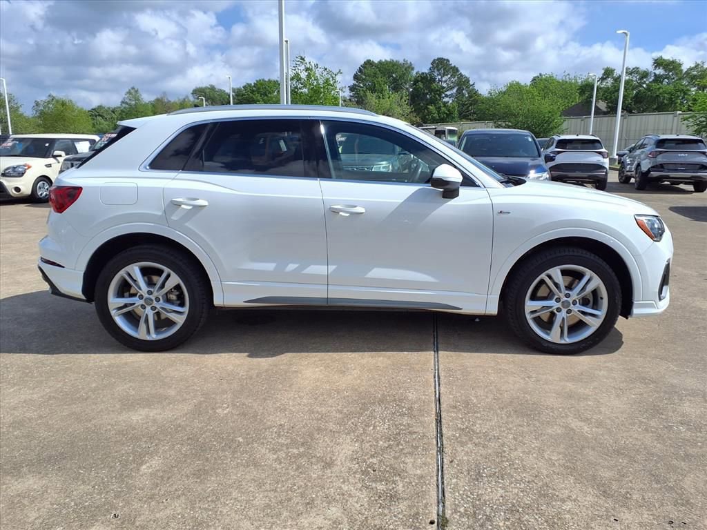 Used 2019 Audi Q3 2.0T Premium w/ Convenience Package image 6