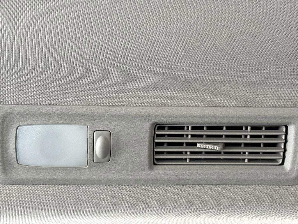Used 2025 Nissan Pathfinder SV FWD image 29