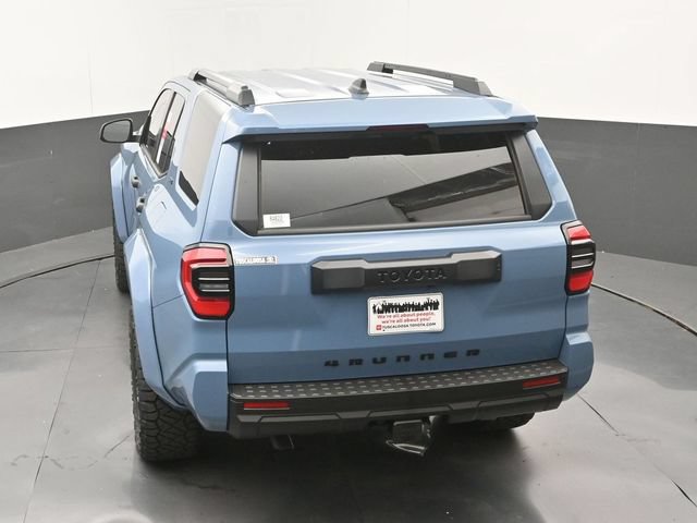 New 2026 Toyota 4Runner SR5 AWD/4WD image 28
