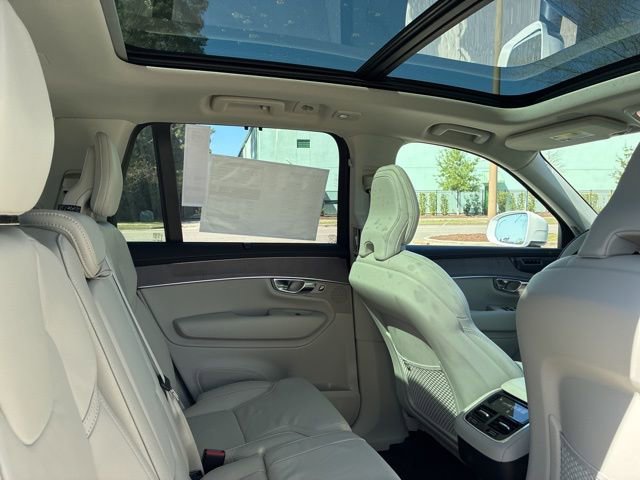 New 2026 Volvo XC90 B6 Ultra w/ Protection Package AWD/4WD image 25