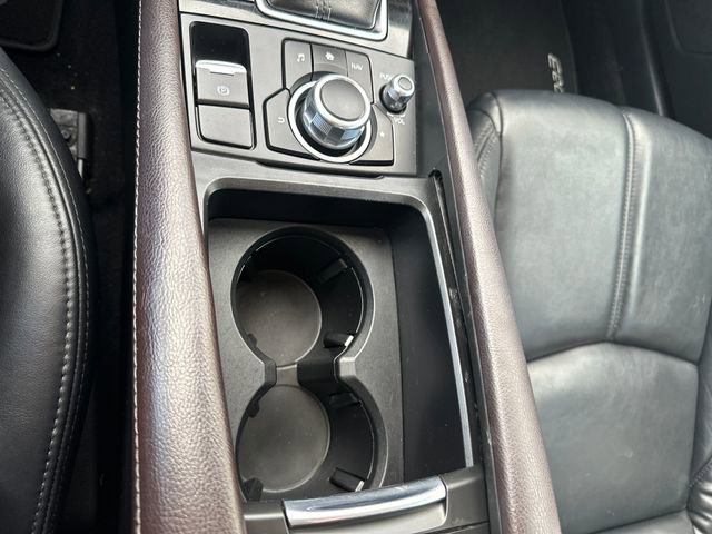 Used 2018 MAZDA MAZDA3 Touring image 18
