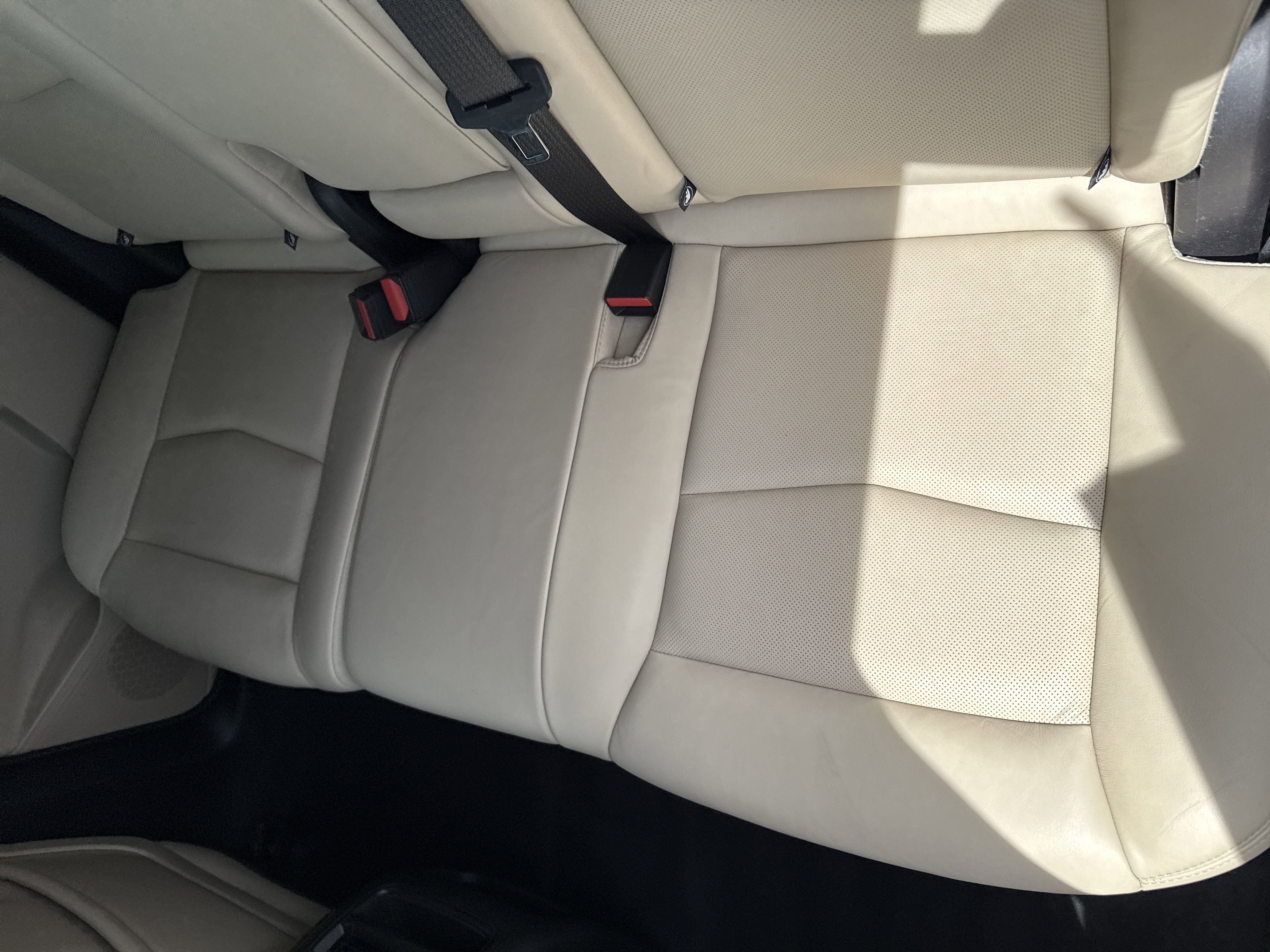 Used 2018 Cadillac XT5 Luxury w/ Driver Awareness Package image 27