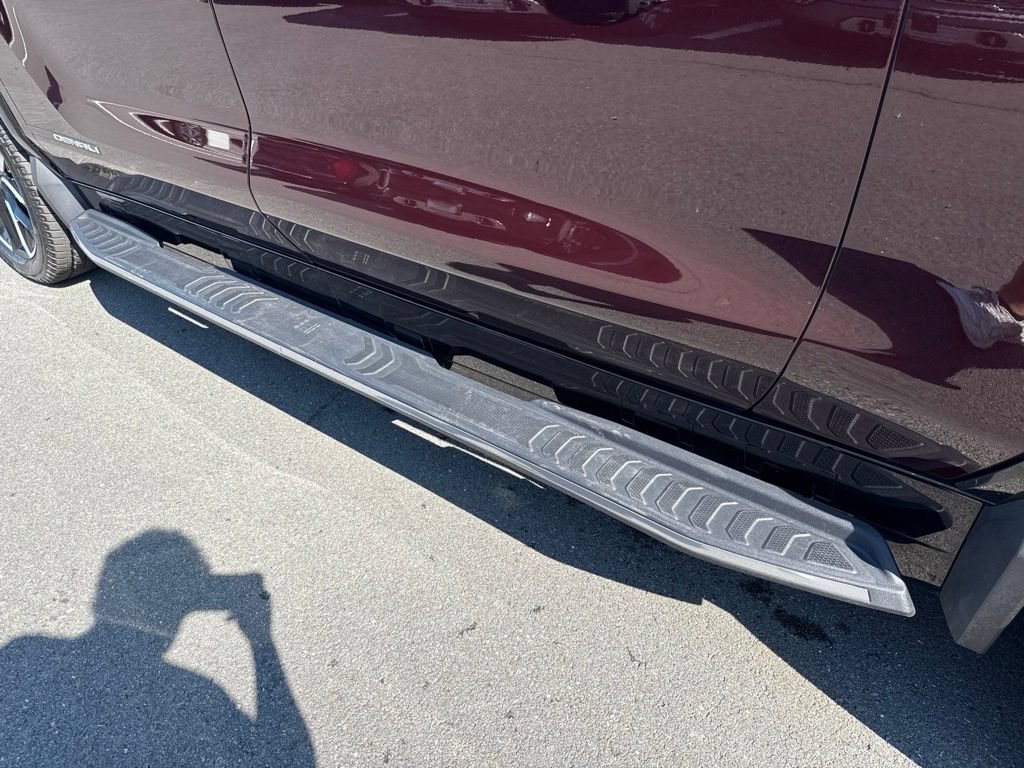 Used 2025 GMC Sierra EV Denali AWD/4WD image 17