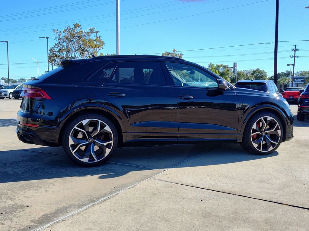 Used 2024 Audi RS Q8 w/ Black Optic Package image 12
