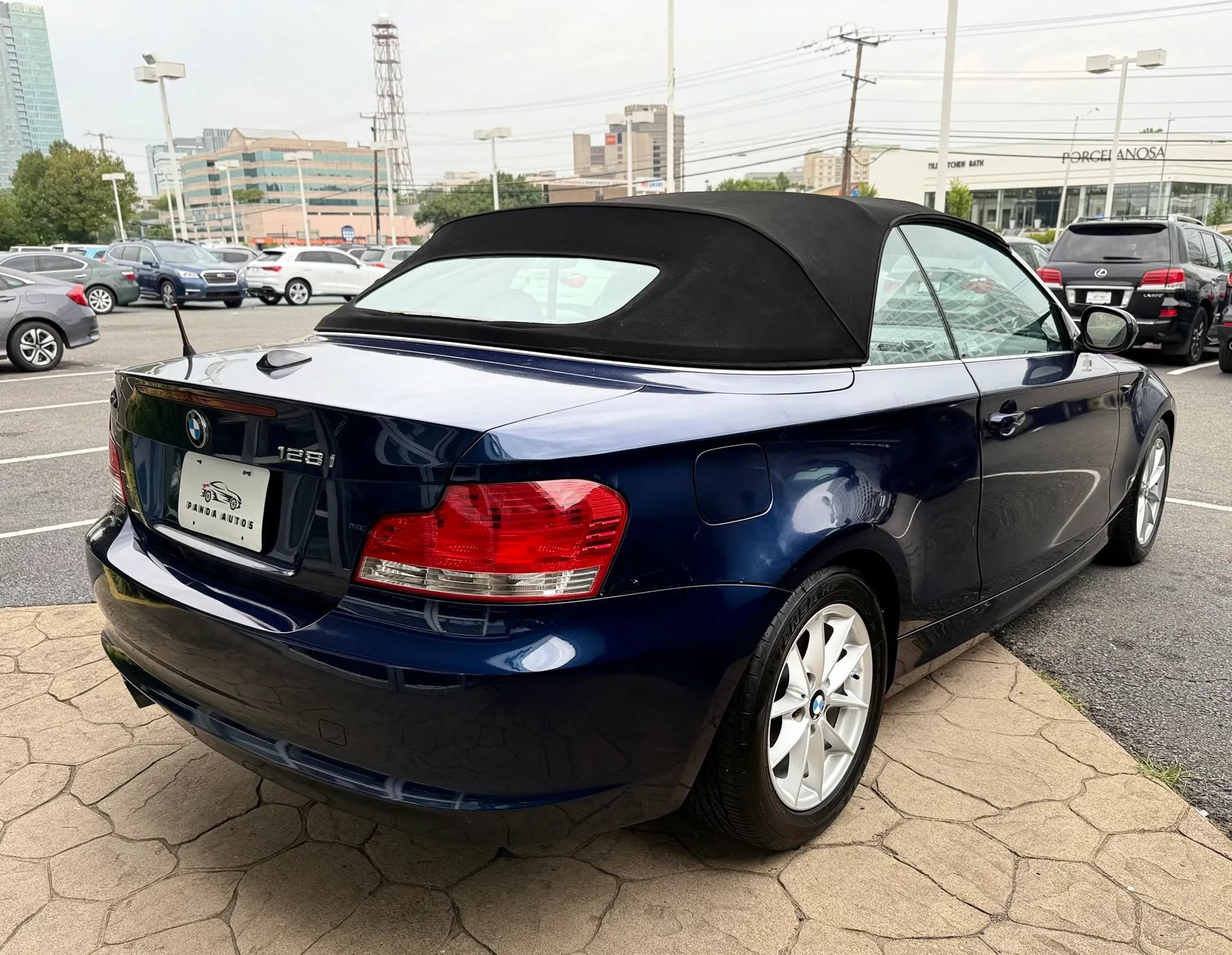 Used 2011 BMW 128i Convertible RWD image 12