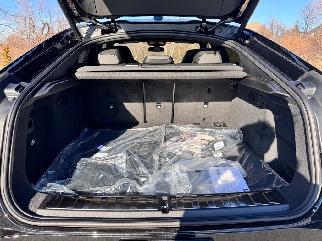 New 2026 BMW X6 M Competition w/ Executive Package image 28