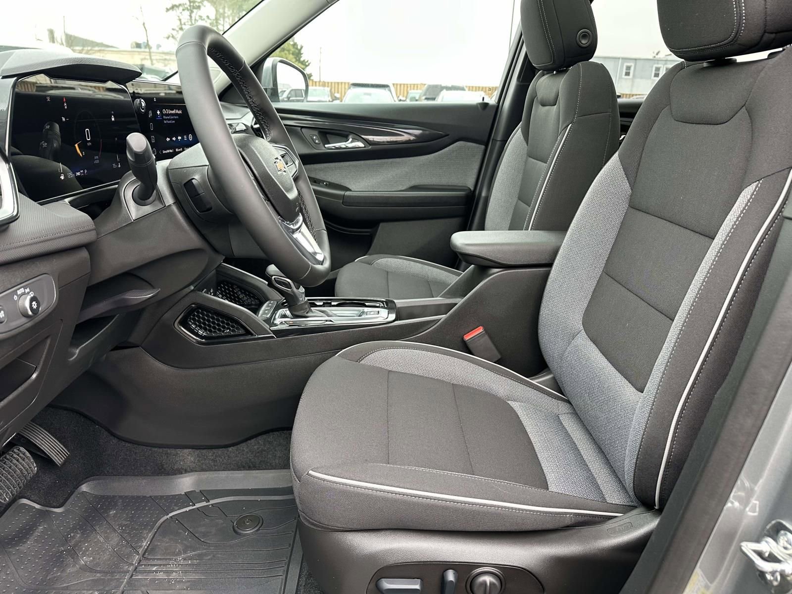 New 2026 Chevrolet TrailBlazer LT w/ Convenience Package AWD/4WD image 21
