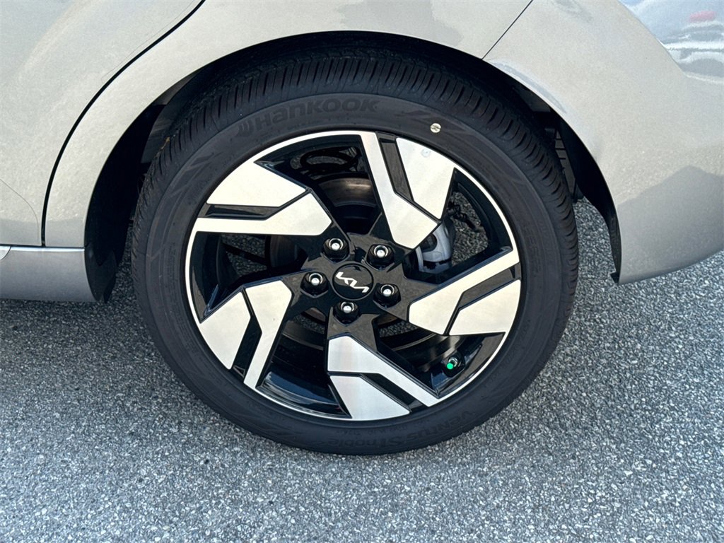 New 2025 Kia Soul GT-Line image 18