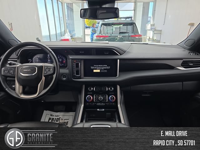 Used 2024 GMC Yukon XL Denali AWD/4WD image 13