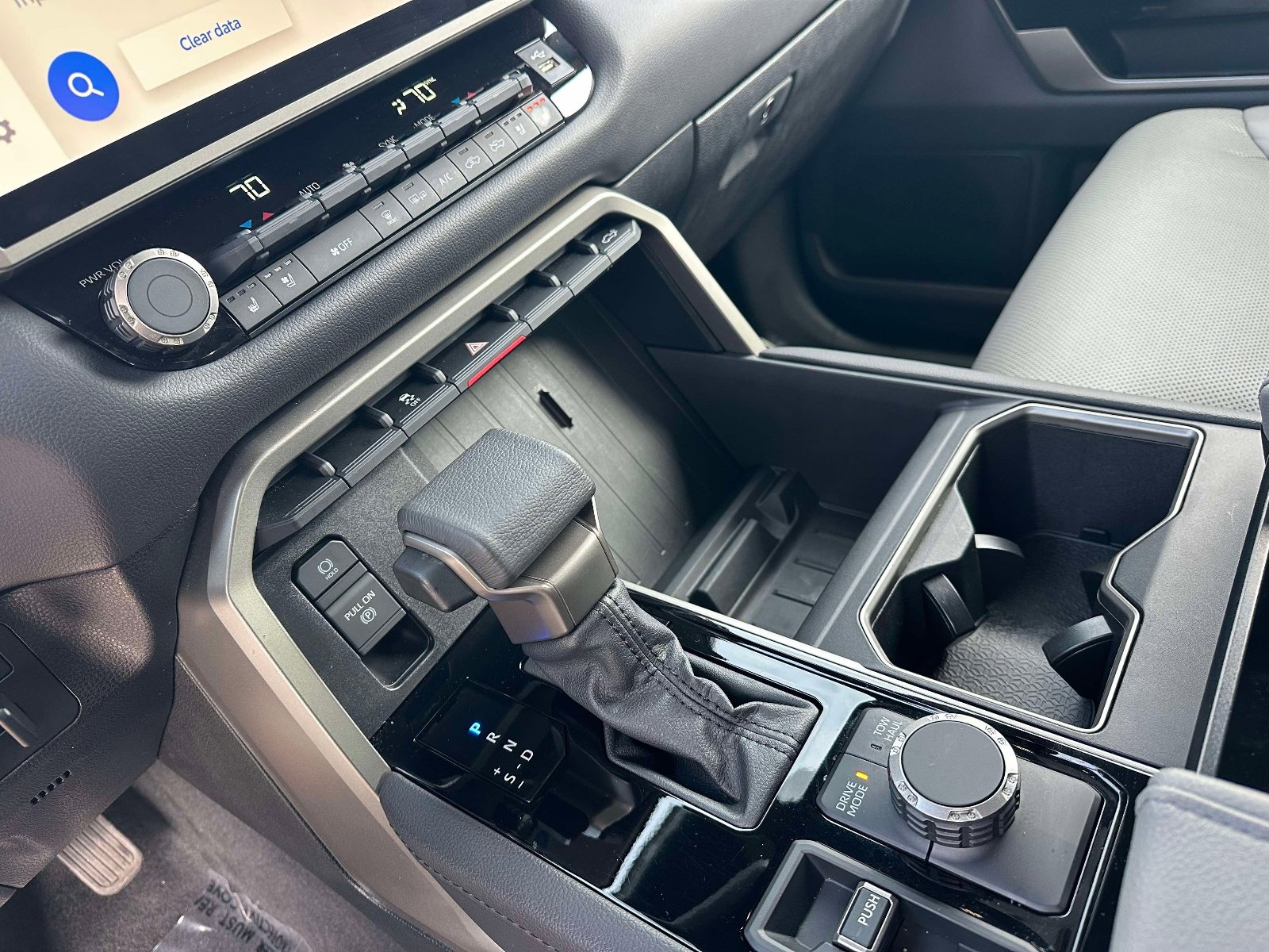 Used 2025 Toyota Tundra Limited image 15