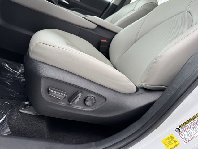 Certified 2024 Toyota Grand Highlander XLE image 9