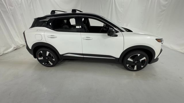 New 2026 Nissan Kicks SR w/ Cold Weather Package AWD/4WD image 2
