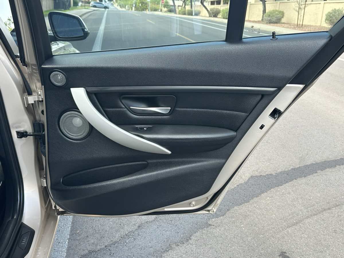 Used 2013 BMW 328i Sedan RWD image 48