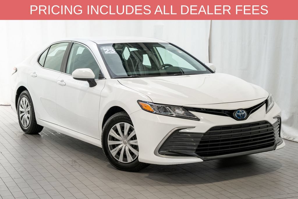 Used 2023 Toyota Camry LE FWD image 1