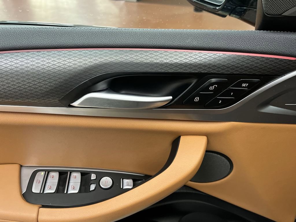 Certified 2024 BMW X4 M40i w/ Premium Package image 13