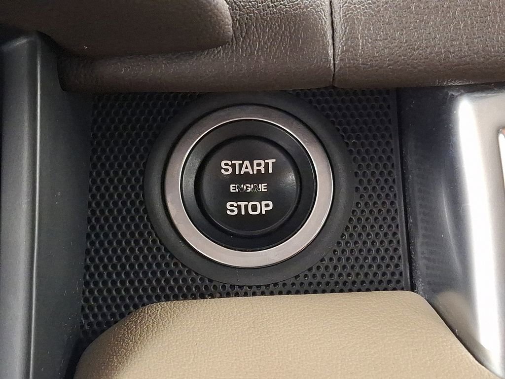 Used 2017 Land Rover Range Rover Sport HSE image 20