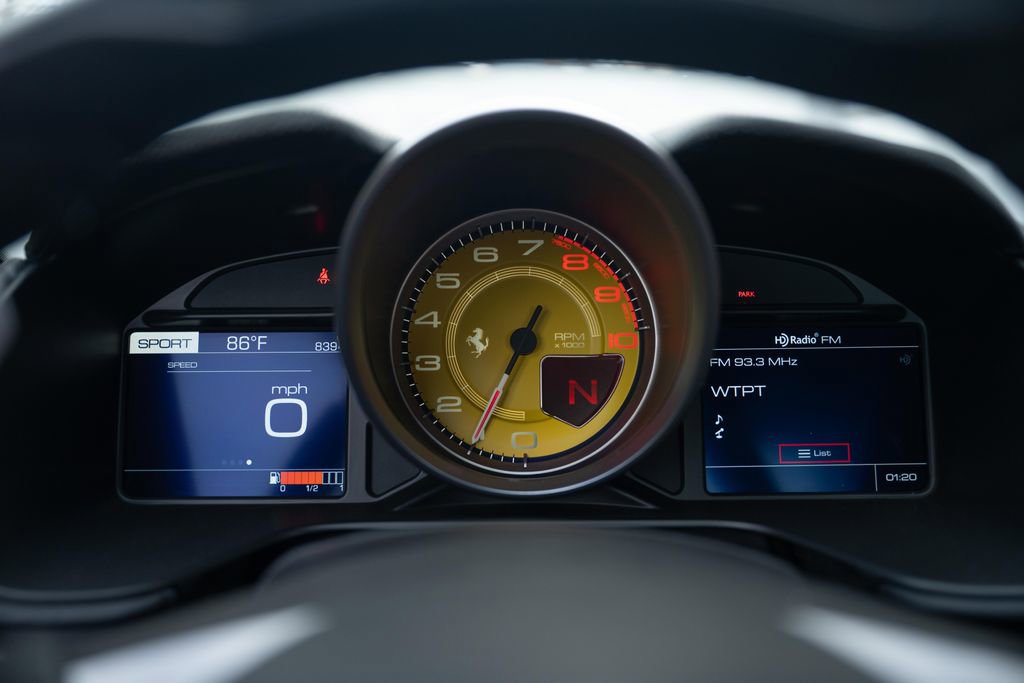 Certified 2019 Ferrari Portofino image 42