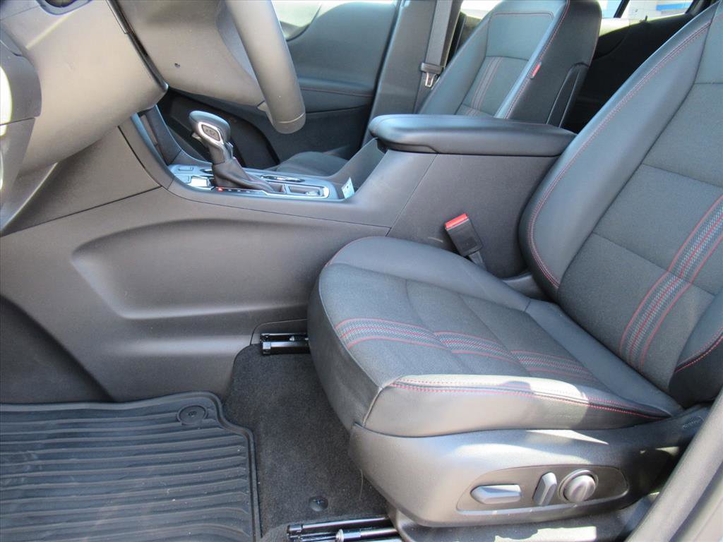 Used 2023 Chevrolet Equinox RS image 17