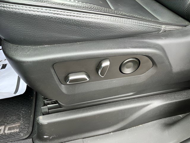 Certified 2022 GMC Yukon Denali w/ Max Trailering Package image 10
