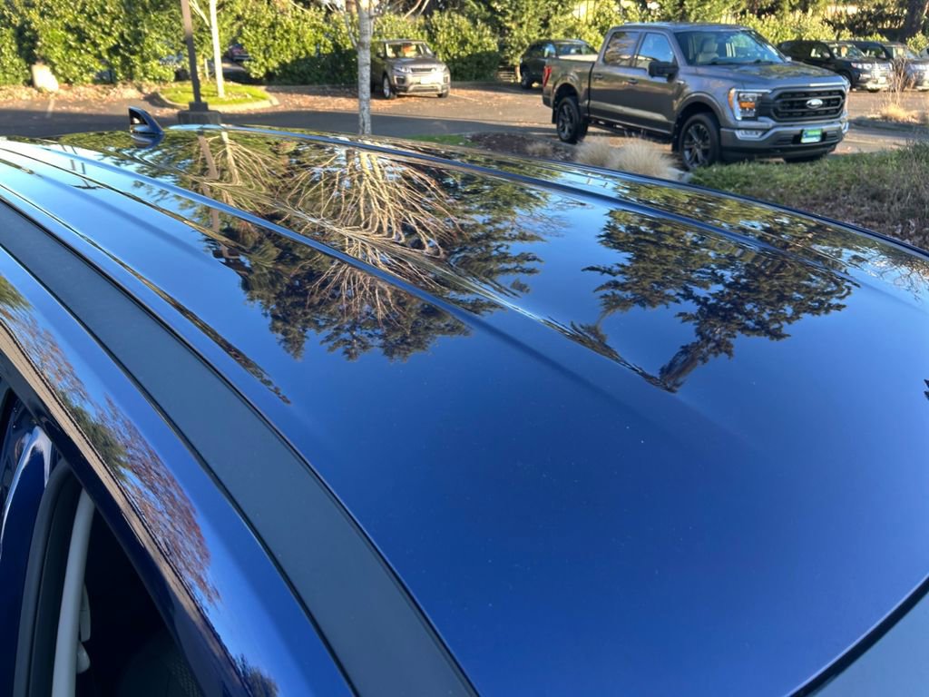 Used 2025 Nissan Rogue SV image 28