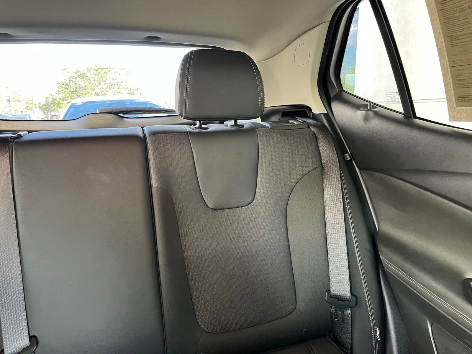 Used 2025 Buick Encore GX Preferred image 37