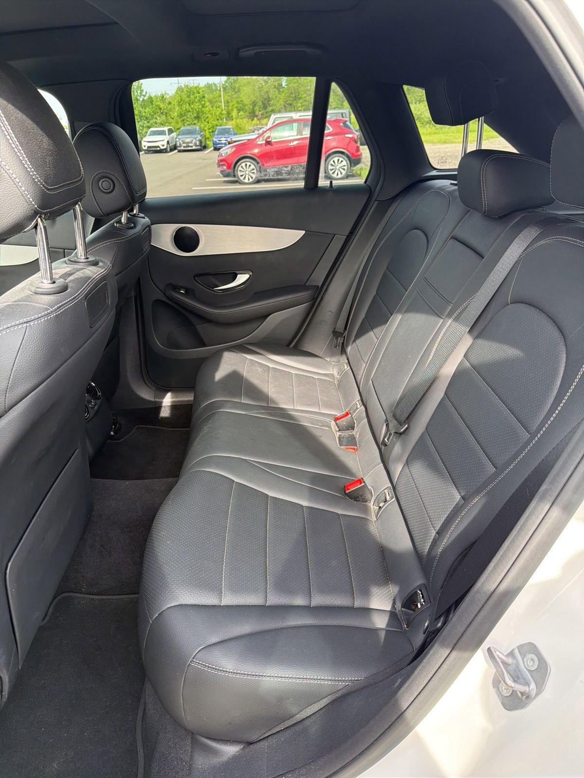 Used 2019 Mercedes-Benz GLC 300 4MATIC image 17