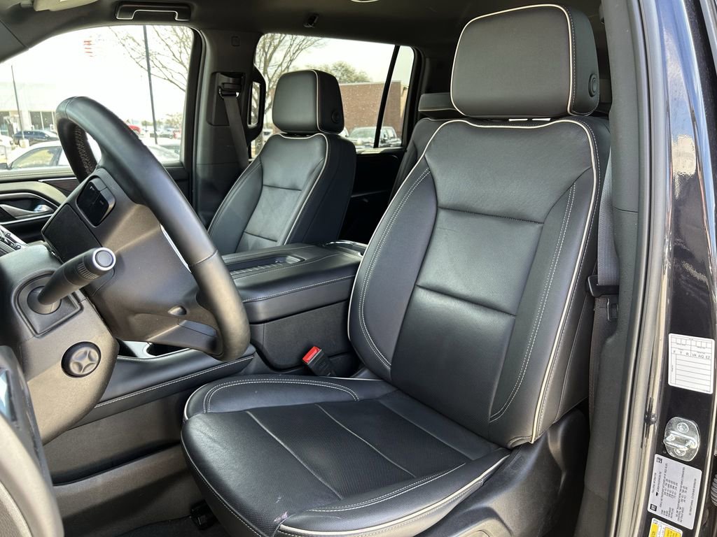 Used 2024 Chevrolet Suburban Premier AWD/4WD image 27