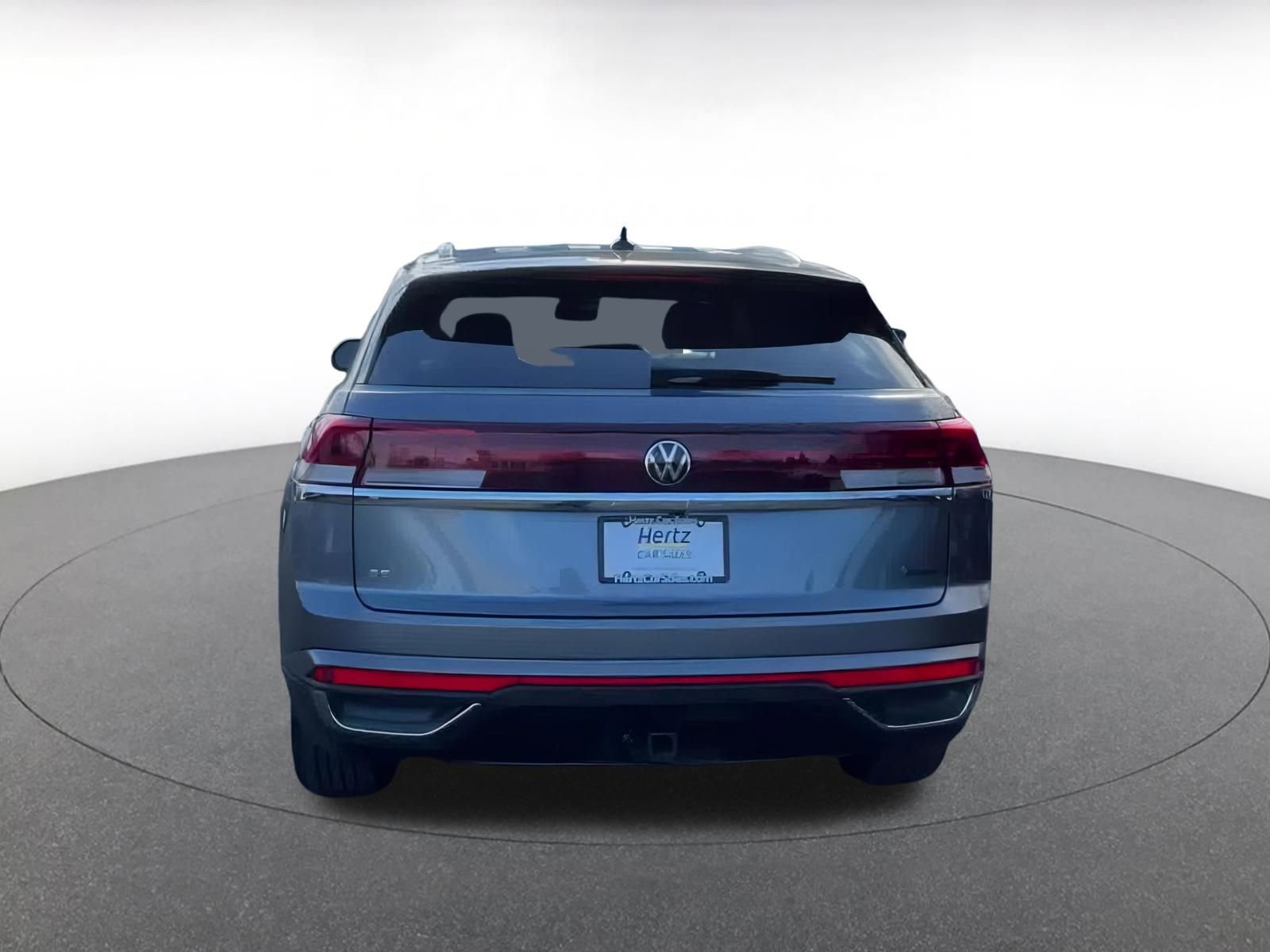 Used 2025 Volkswagen Atlas Cross Sport SE image 12