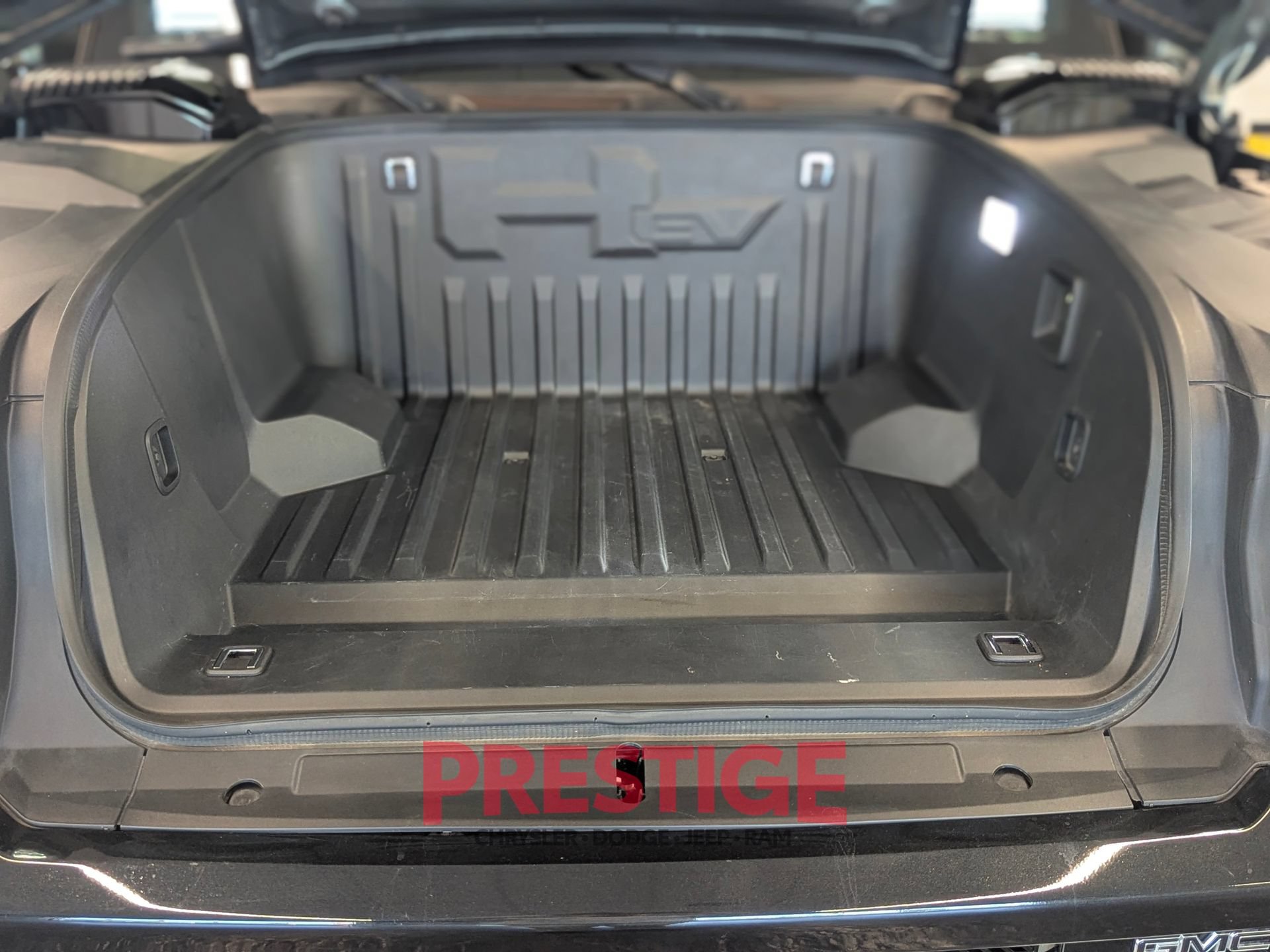 Used 2024 GMC Hummer EV 3X AWD/4WD image 5