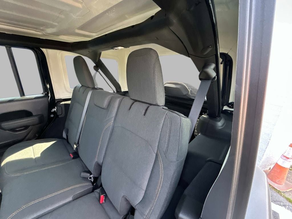 New 2026 Jeep Wrangler Unlimited Sport AWD/4WD image 5